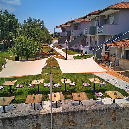 Marele Hills Apartments Nea Fokea Luaran gambar
