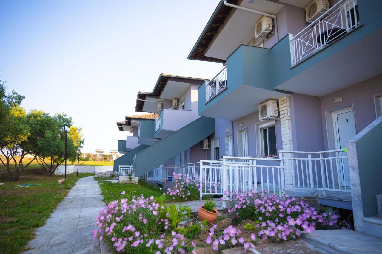 Marele Hills Apartments Nea Fokea Luaran gambar